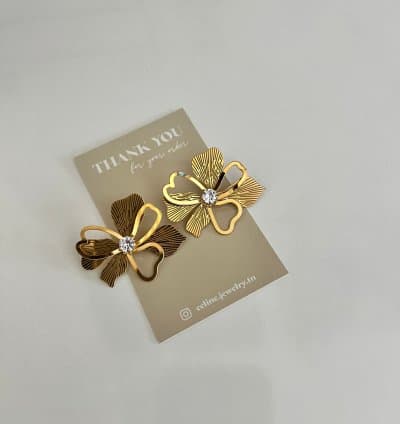 Boucles d’oreilles fleuries