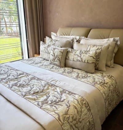Pack housse de couette 10 pièces en grège et mauve brodé