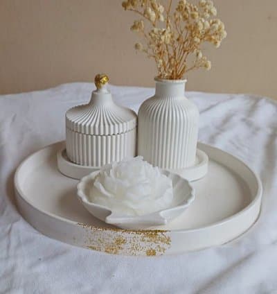 Set decoratif en plâtre