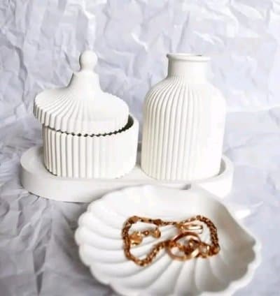 Set de 4 pièces en plâtre decoratif