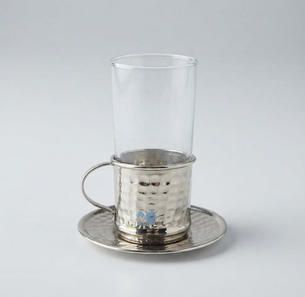Verre à thé avec support et sous-tasse – Martelé
