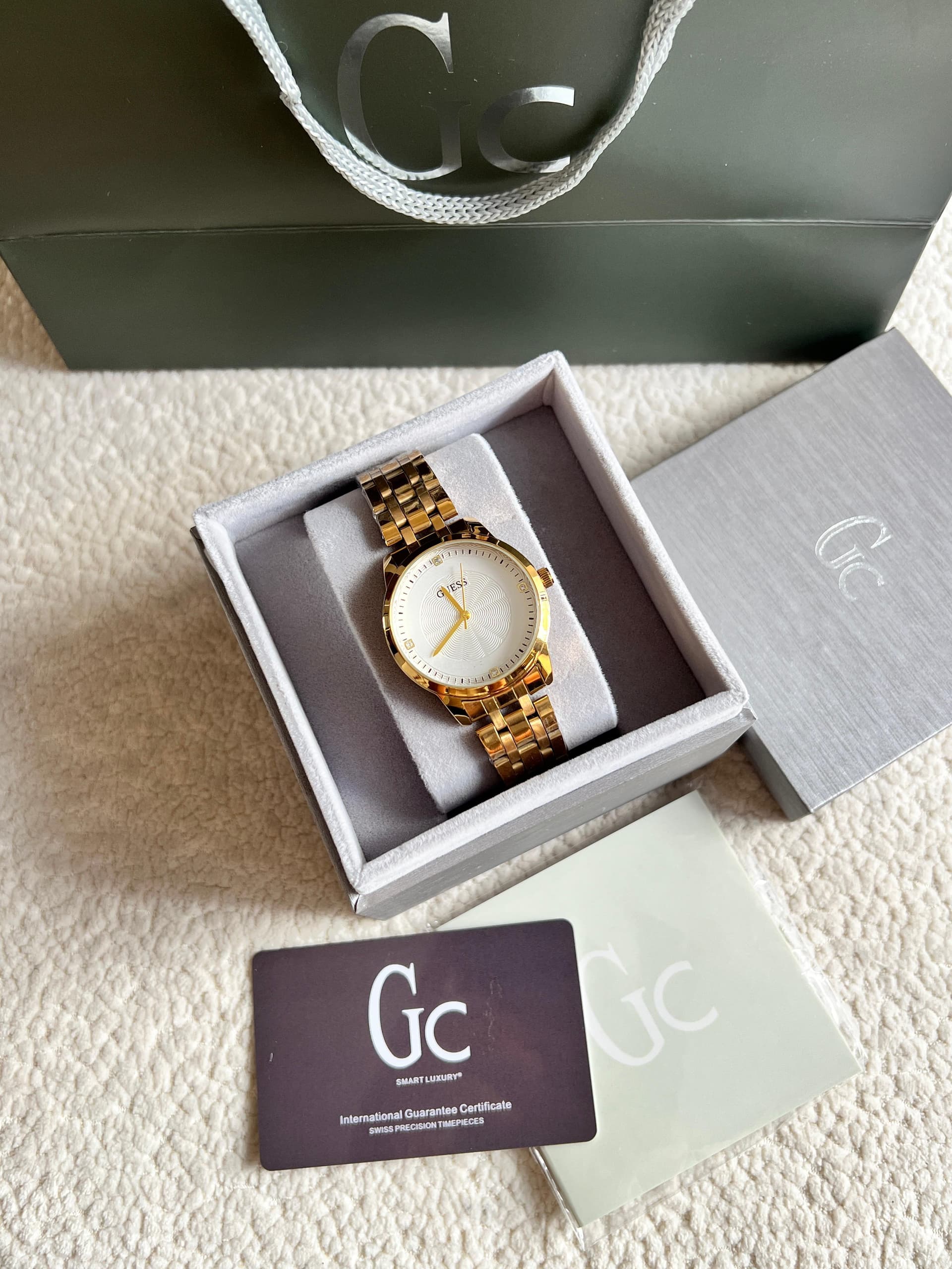 Montre Femme Élégante + Coffret