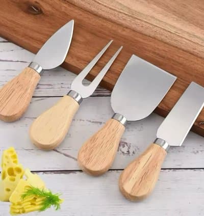Set de 4 couteaux à fromage