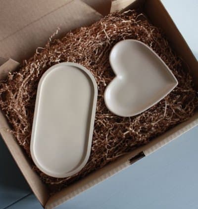 Plateaux oval et un mini plateaux mini cœur