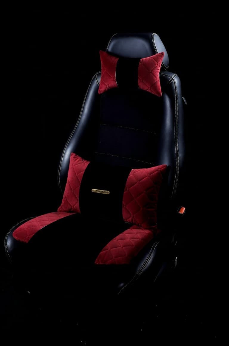 Pack Drive Confort : Assise + Coussin de Dos + Repose-Tête en rouge et noir