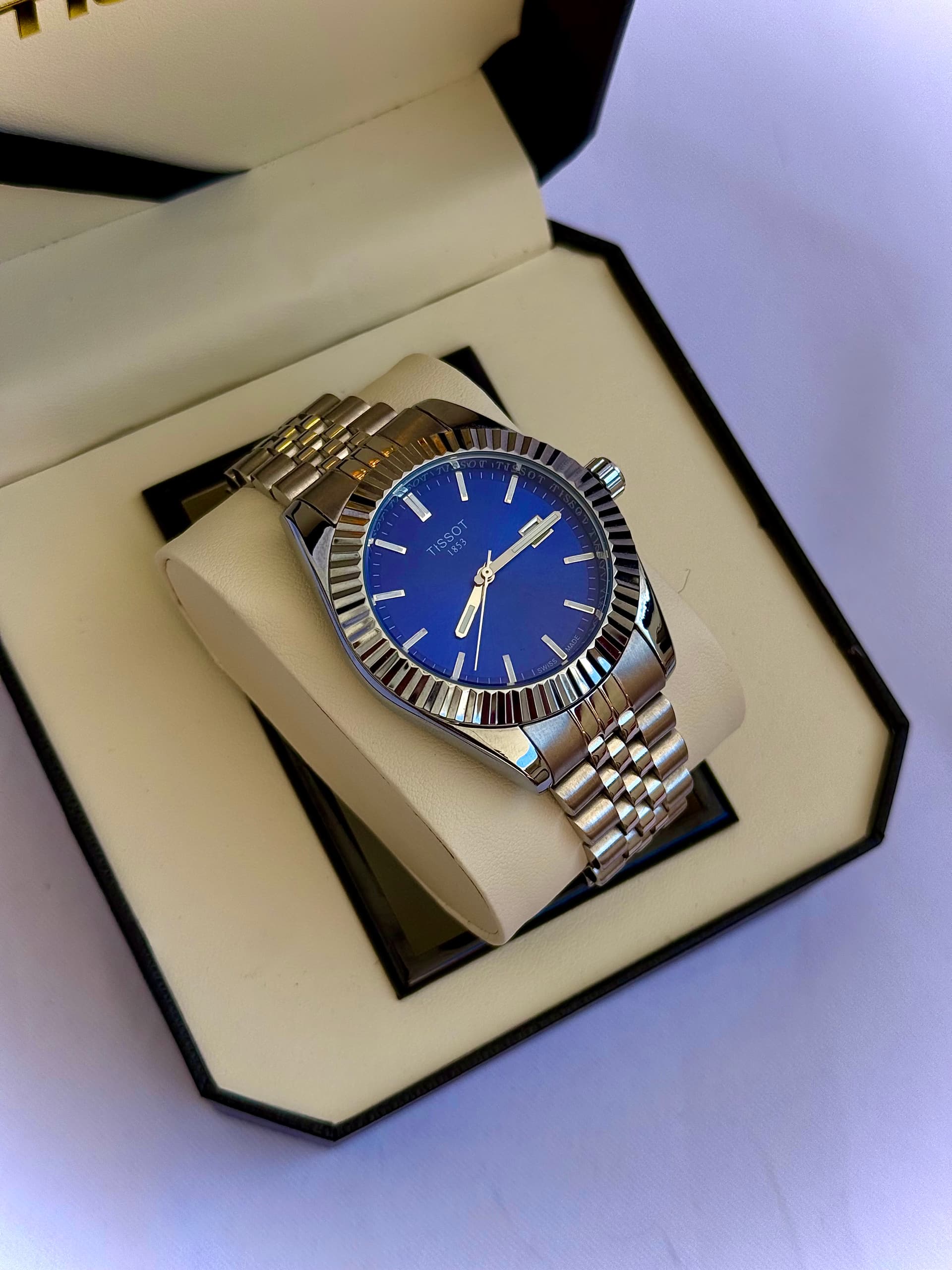 Tissot date just